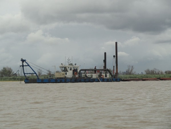 挖泥船 型號(hào)XL—CSD7525